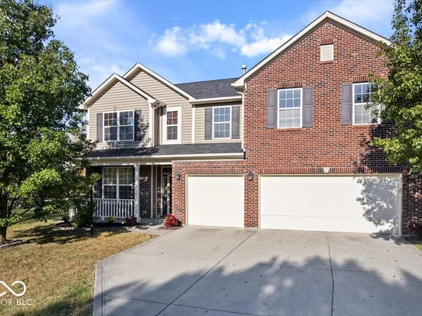 5916 Falling Waters Dr, McCordsville, IN 46055