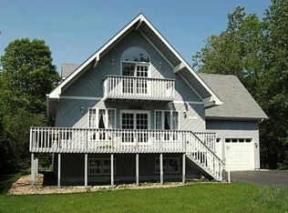 10610 3rd Ave, Pleasant Prairie, WI 53158