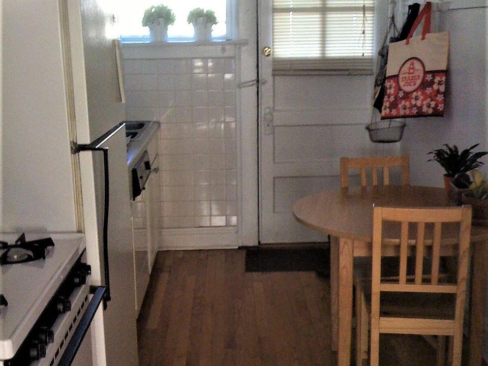 1st image of 2018 W Ainslie St #1W