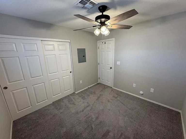 286 W Palomino Dr #101 — Photo 14