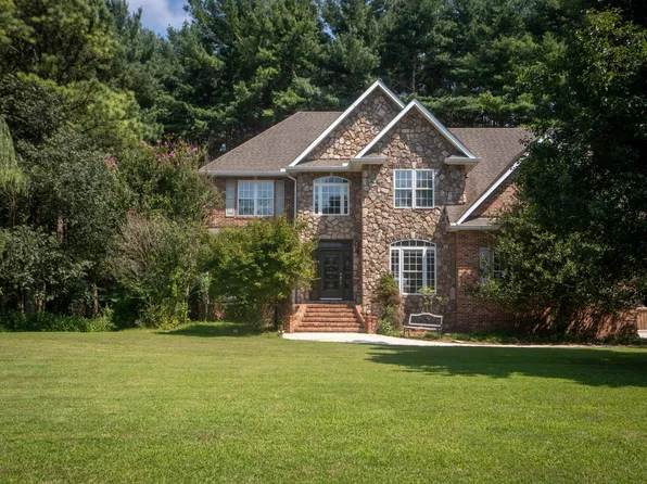 109 Wiggins Creek Dr, University Of The South, TN 37375