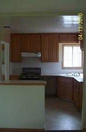 5th image of 3551 N Mt View Ave