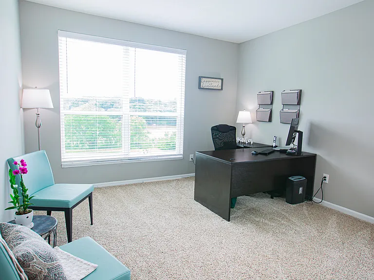 Two Bedroom Garden Primary Bedroom