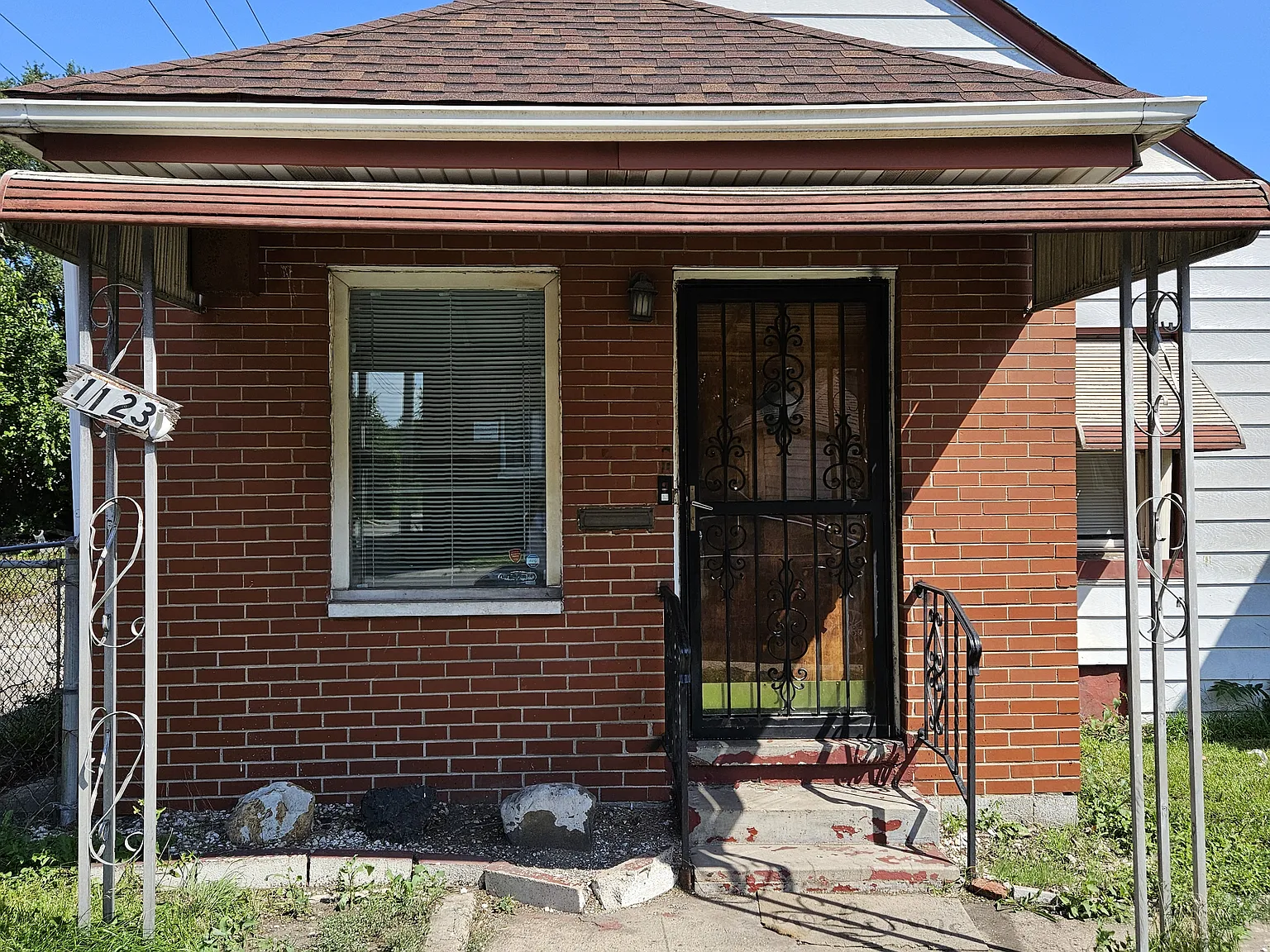 3 bed, 1.5 bath, 960 sqft, $1,650 — Photo 1