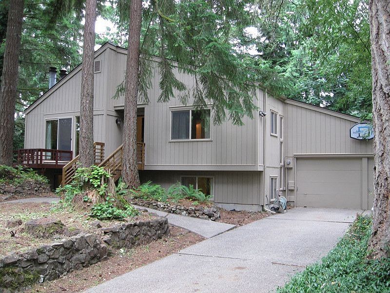 1st image of 2091 Lakemoor Dr SW