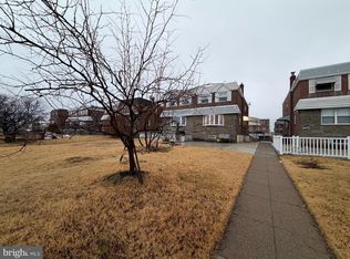 7338 Revere St, Philadelphia, PA 19152