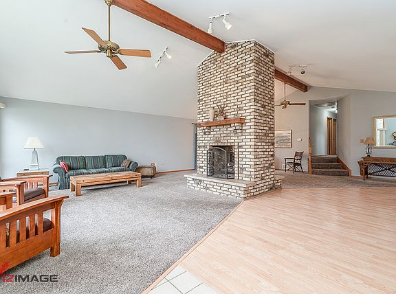 4th image of 15154 W Glen View Ct