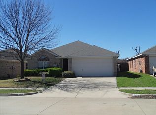 3616 Chapin Ct, Fort Worth, TX 76116