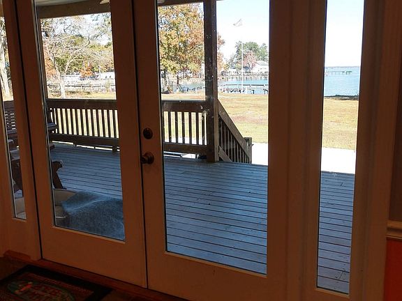 4th image of 114 Lake Marion Ln