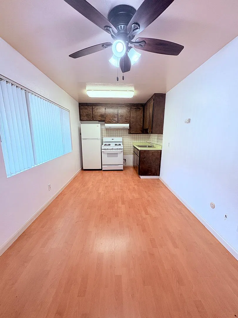 437 Myrtle Ave #E - West Sacramento 95605 — Photo 1