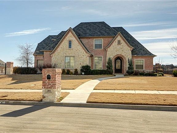 2nd image of 184 Yorkshire Dr