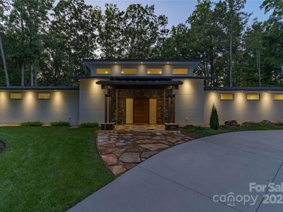 2725 Monarch Dr, Charlotte, NC, 28214