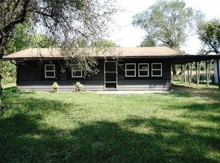 28 E Adams Dr, Cahokia, IL