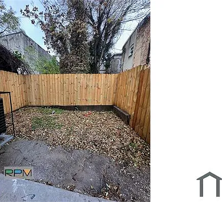 1228 N Spring St — Photo 9