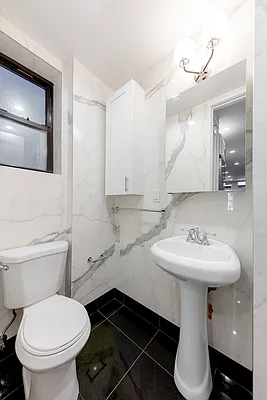 Rented by Douglas Elliman | media 19