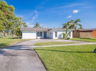 9731 Johnson St, Pembroke Pines, FL 33024