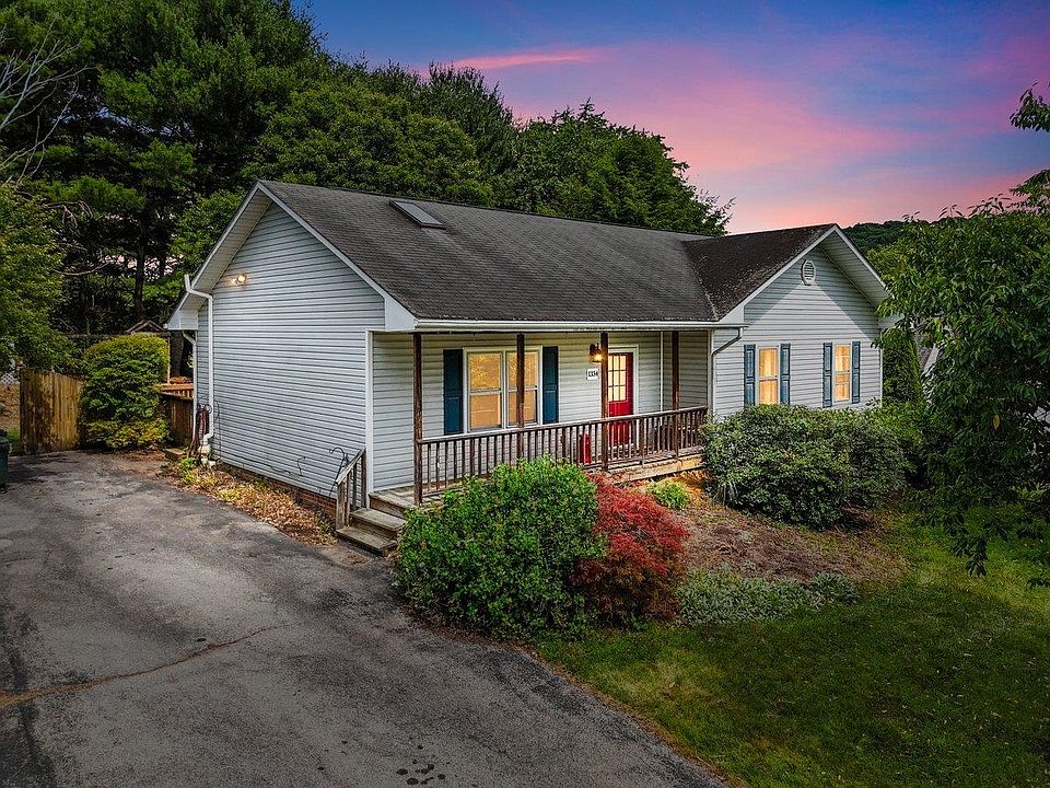 1st image of 1334 Sandy Cir
