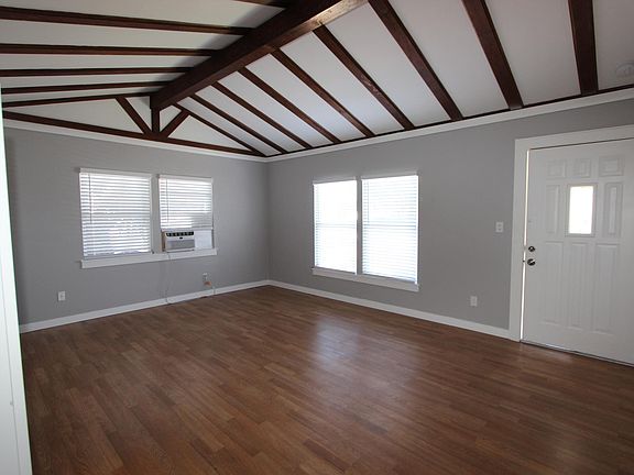 2nd image of 3240 41st St
