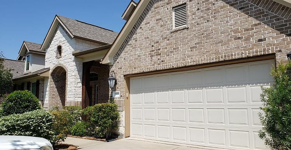 1st image of 5211 Cinco Forest Trl