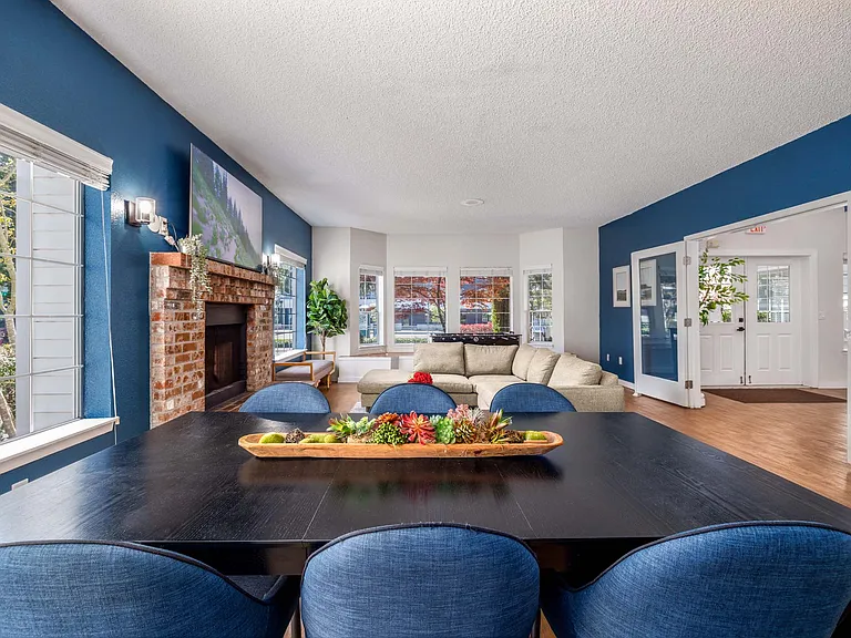 Garden Pointe — Photo 17