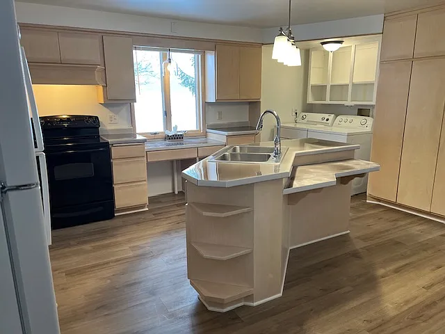 3 bed, 1676 sqft, $1,300 — Photo 4