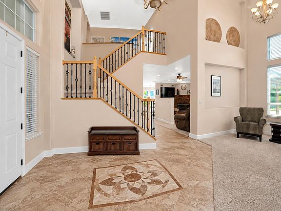 4th image of 7458 Verona Dr