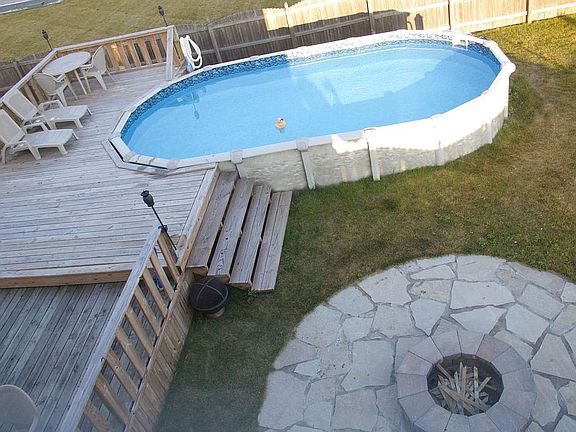 pool and bbq pit