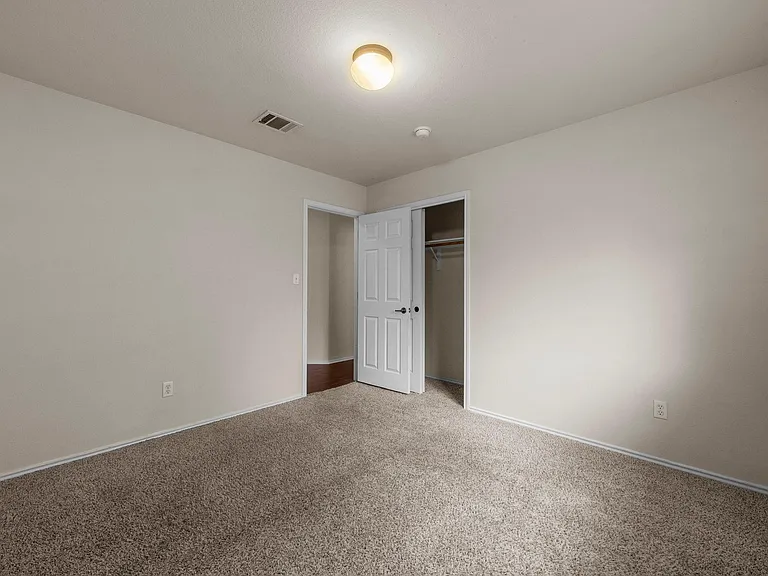 9424 Castle Pines Dr — Photo 20