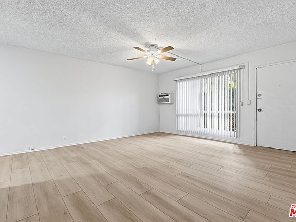2nd image of 2332 S Beverly Glen Blvd APT 3