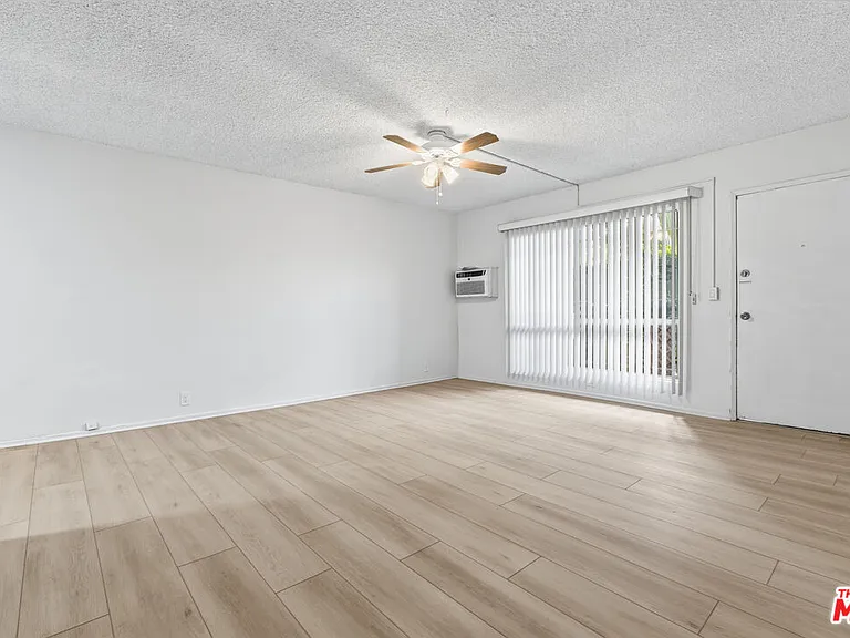 2332 S Beverly Glen Blvd #3 — Photo 2