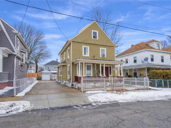 227 Sackett St, Providence, RI 02907