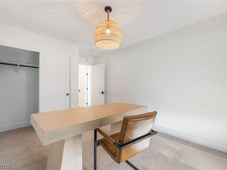 3192 Vittoria Ave — Photo 16