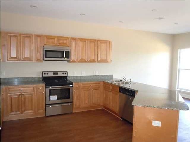 1st image of 403 Arbor Lake Dr