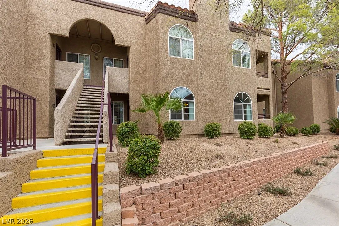 9325 W Desert Inn Rd — Photo 3