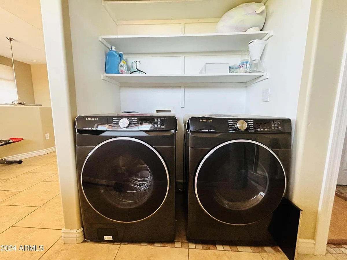 2 bed, 1421 sqft, $2,290 — Photo 3