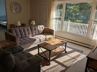 608 Laurel Lake Rd, Thiensville, WI 53092