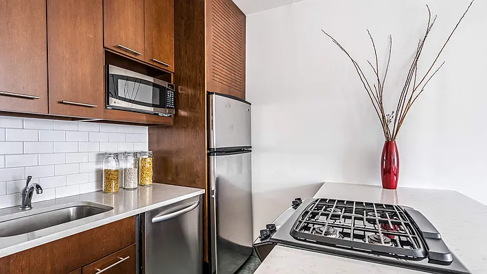 Sold by Compass | media 6