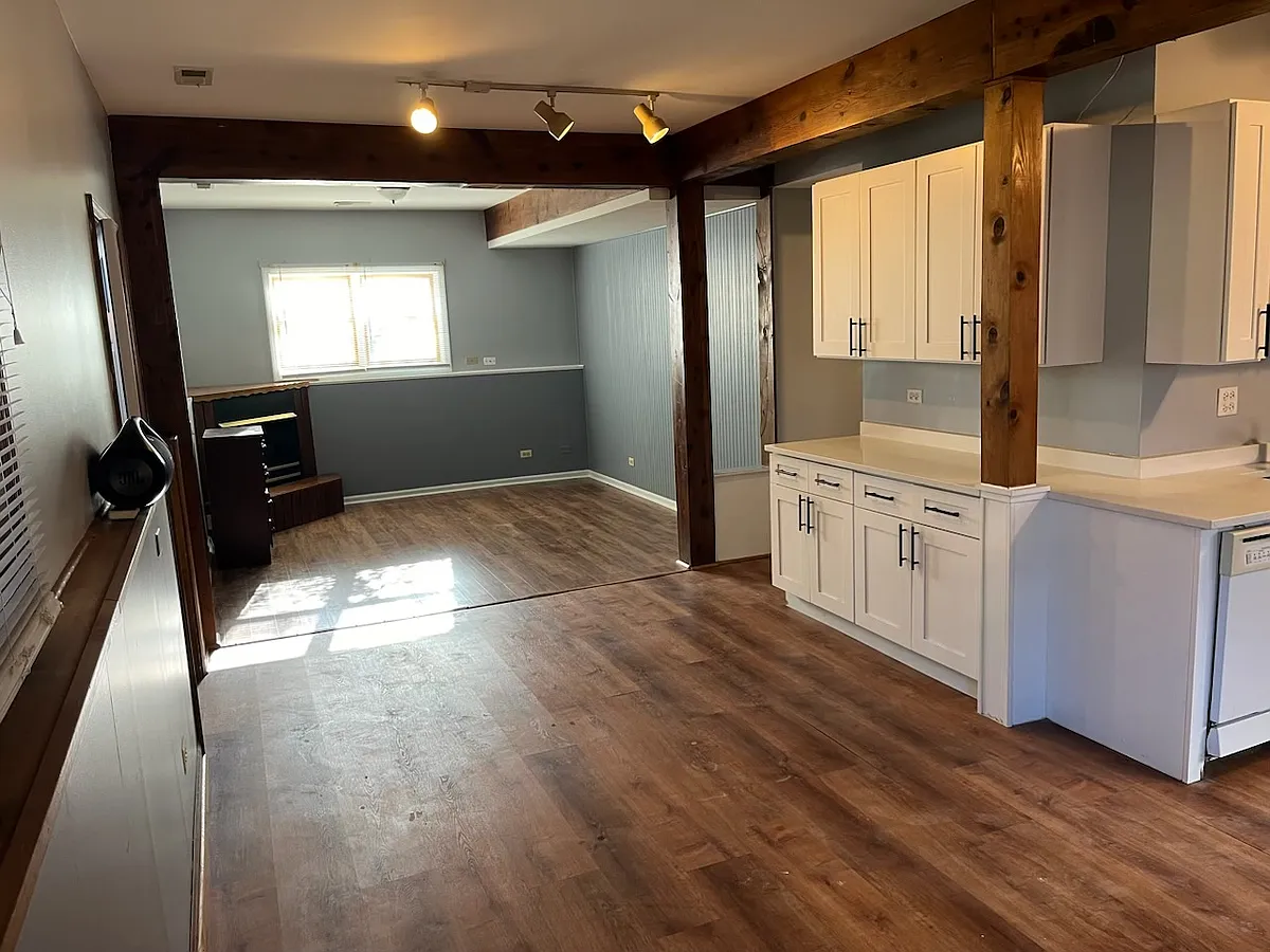 Building Photo - 607 N Columbine Ave #2