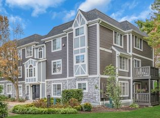 40 Village Dr, Morristown, NJ 07960