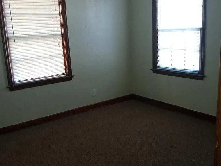 1060 Euclid Pl #1 — Photo 9