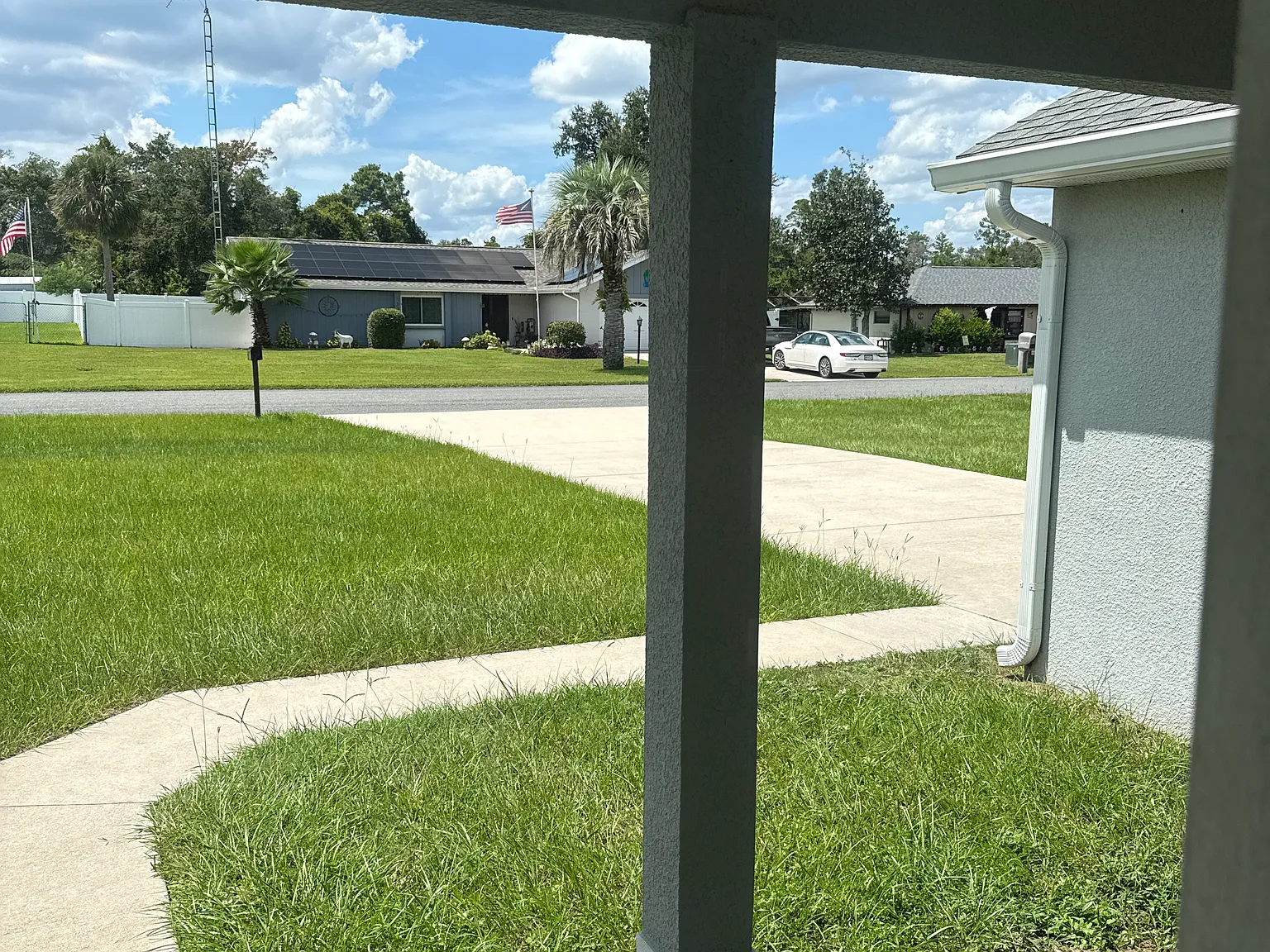 513 Marion Oaks Dr — Photo 1