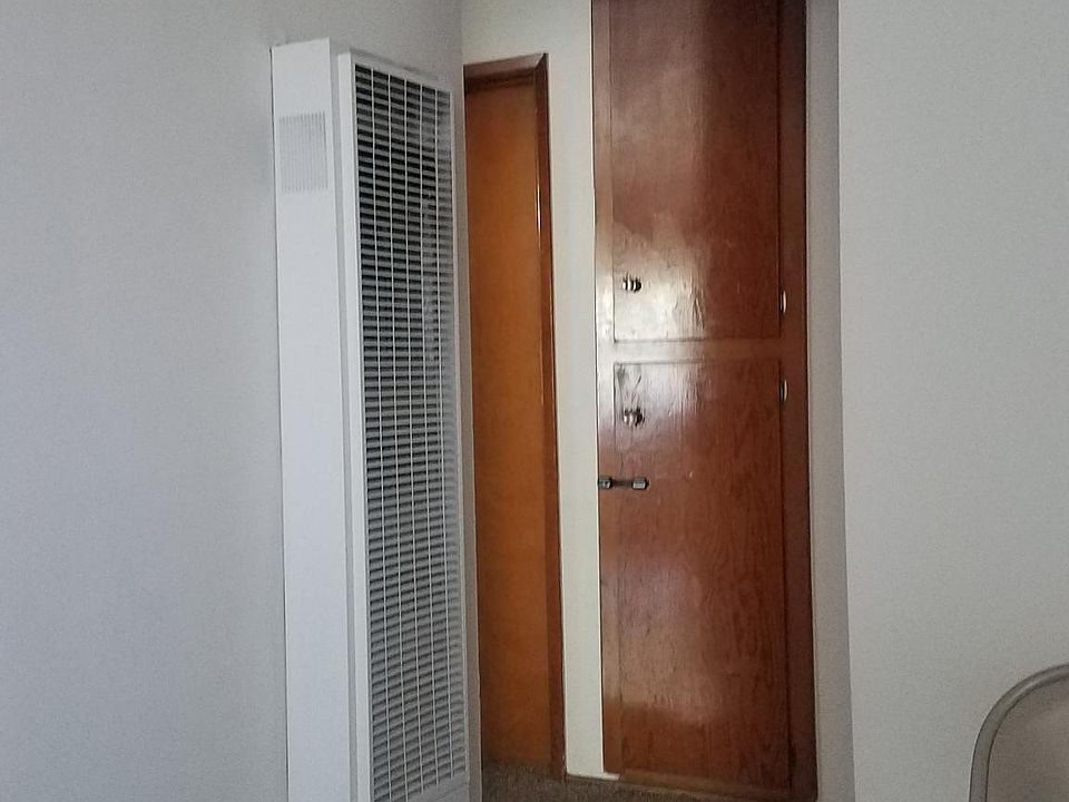 1st image of 1464 Meeker Ave