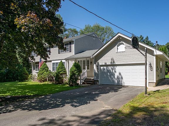 2nd image of 50 Harvard St