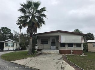 9521 Gray Fox Dr, Weeki Wachee, FL 34613