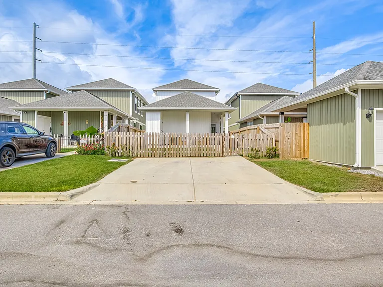 913 W Jackson St — Photo 49