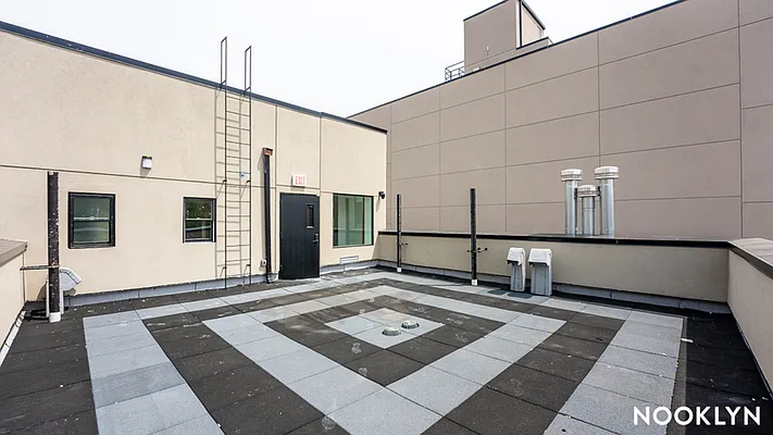 Rented by Nooklyn NYC LLC | media 21