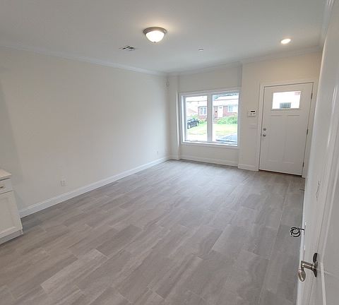 2nd image of 253 Van Pelt Ave Floor 1