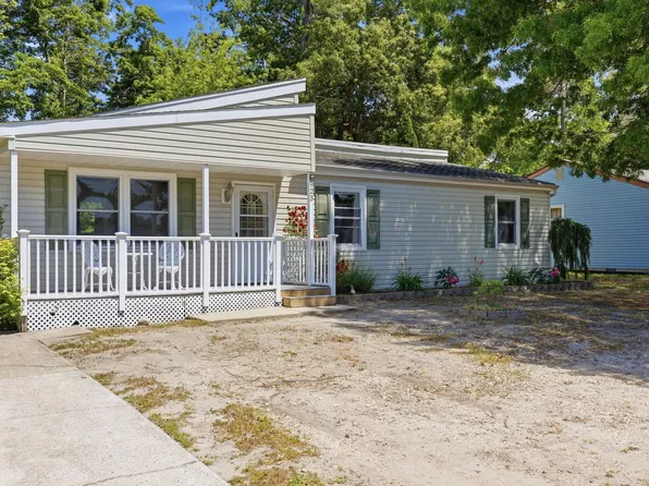 923 Center St, Little Egg Harbor, NJ 08087