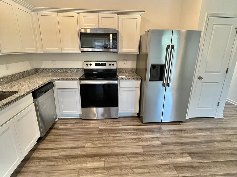173 Swindon Dr — Photo 15