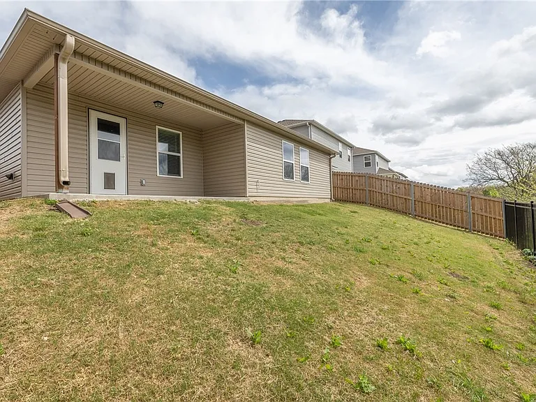 899 E Sparrow Cir — Photo 28